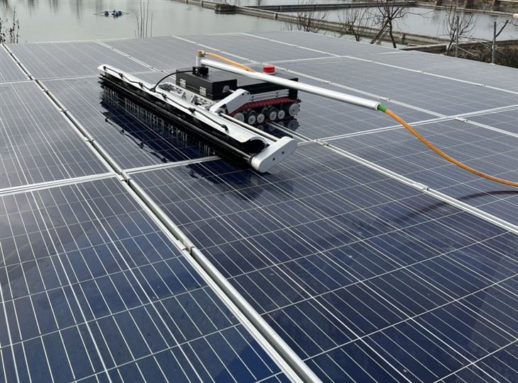 Photovoltaic Panel Cleaning Robot
